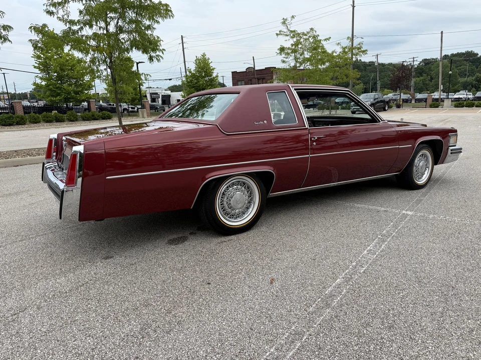 1977 Cadillac DeVille 5th Gen - Image 18 of 31