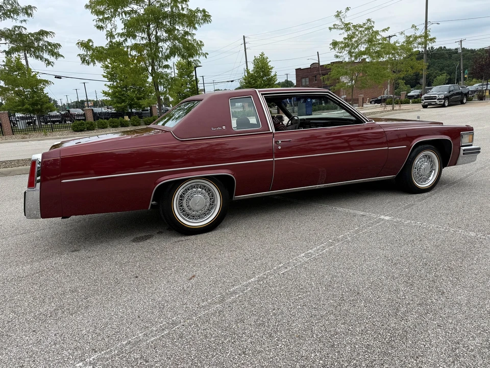 1977 Cadillac DeVille 5th Gen - Image 19 of 31