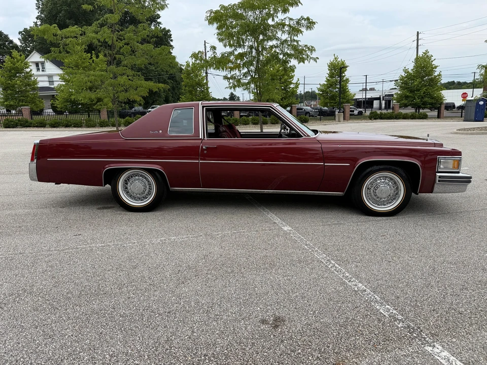 1977 Cadillac DeVille 5th Gen - Image 21 of 31