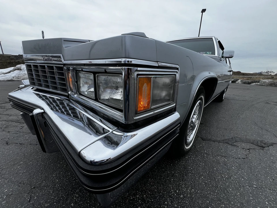 1977 Cadillac DeVille 5th Gen - Image 16 of 31