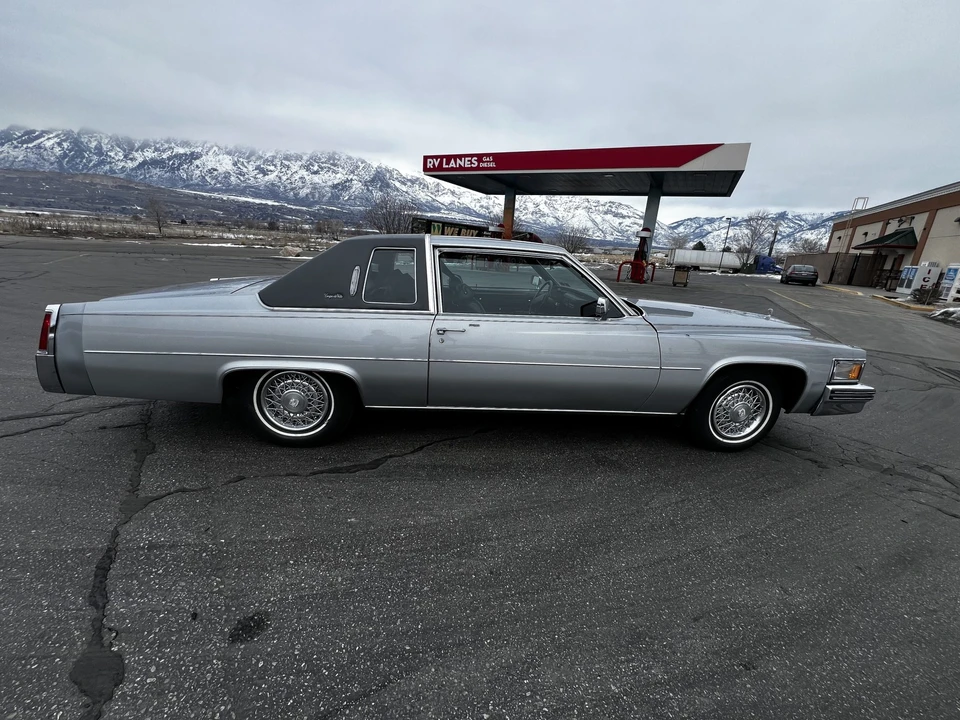1977 Cadillac DeVille 5th Gen - Image 2 of 31