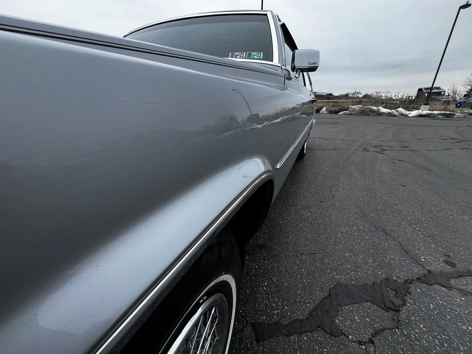 1977 Cadillac DeVille 5th Gen - Image 17 of 31