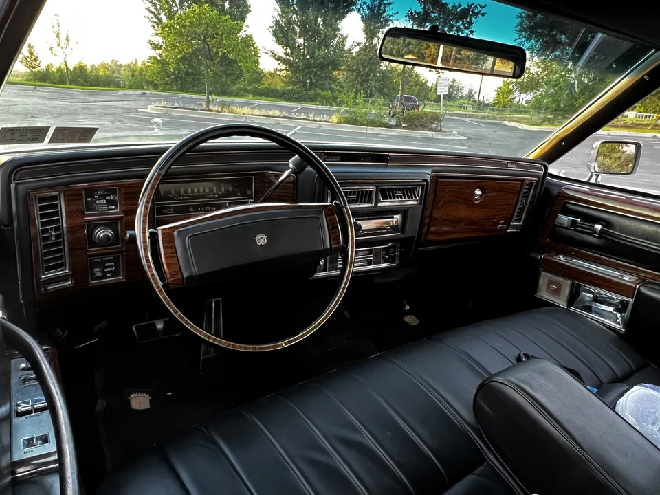 1977 Cadillac DeVille 5th Gen - Image 25 of 31
