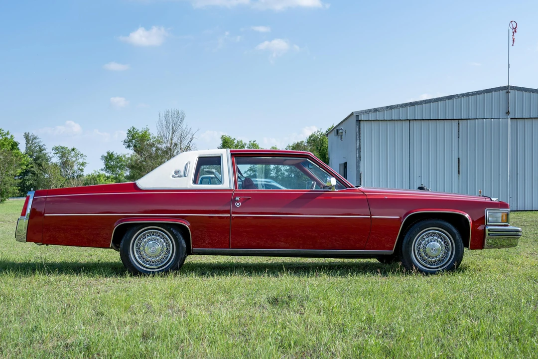 1977 Cadillac DeVille 5th Gen - Image 3 of 31
