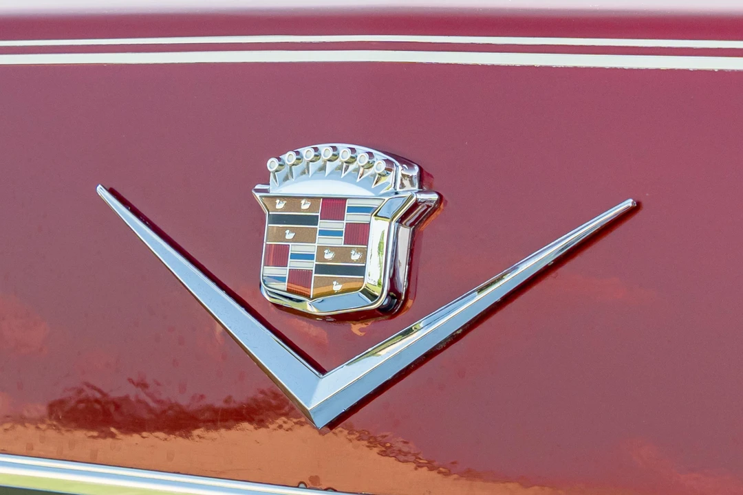 1977 Cadillac DeVille 5th Gen - Image 16 of 31