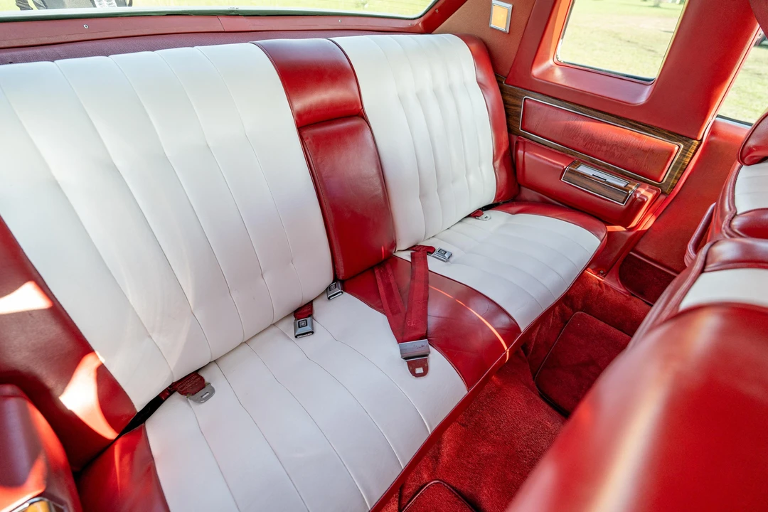 1977 Cadillac DeVille 5th Gen - Image 28 of 31