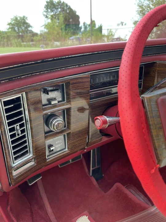 1977 Cadillac DeVille 5th Gen - Image 25 of 31