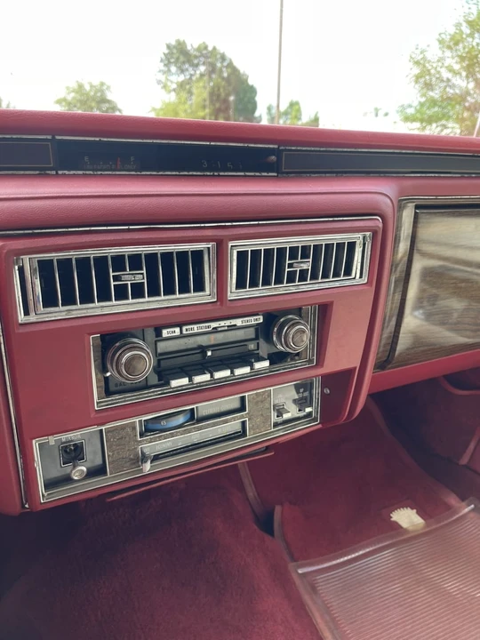 1977 Cadillac DeVille 5th Gen - Image 23 of 31