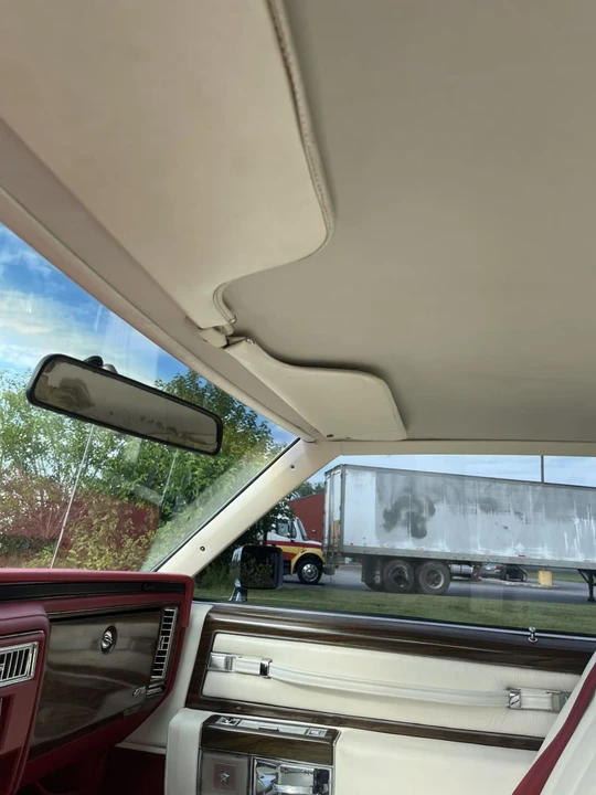 1977 Cadillac DeVille 5th Gen - Image 26 of 31