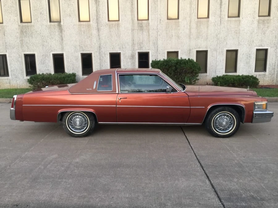 1977 Cadillac DeVille 5th Gen - Image 2 of 8
