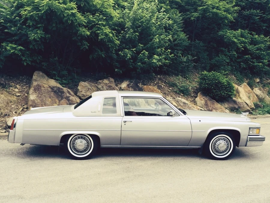 1977 Cadillac DeVille 5th Gen - Image 2 of 6