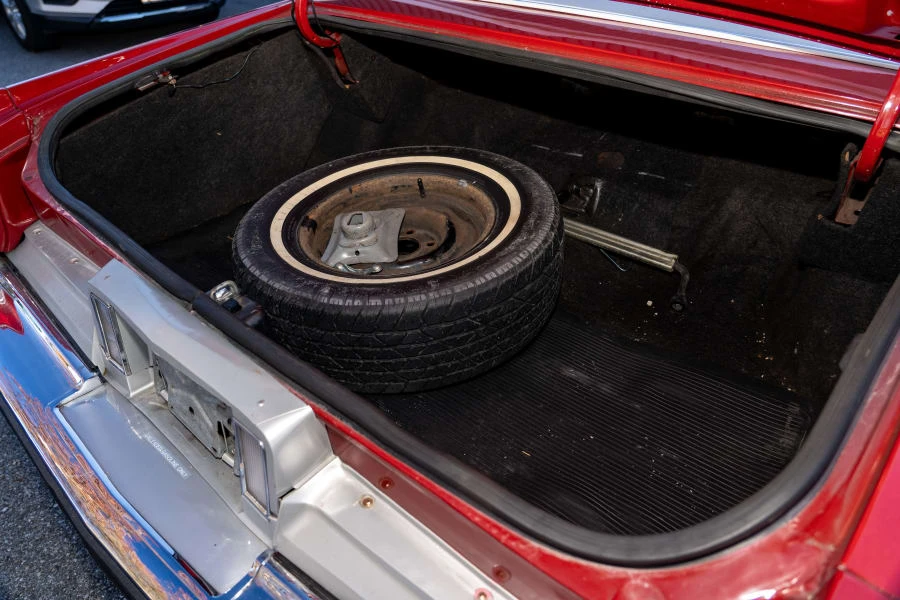 1977 Cadillac DeVille 5th Gen - Image 23 of 24