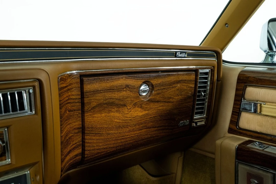 1977 Cadillac DeVille 5th Gen - Image 30 of 31