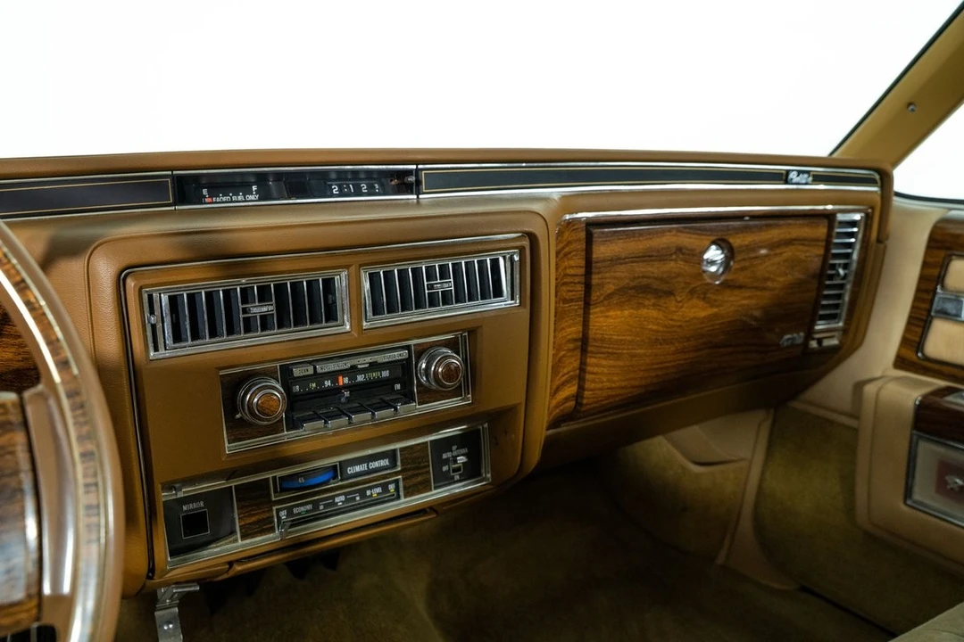 1977 Cadillac DeVille 5th Gen - Image 26 of 31