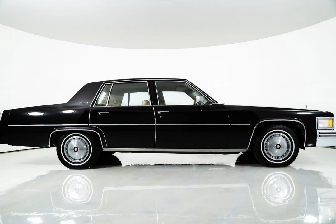 1977 Cadillac DeVille 5th Gen - Image 14 of 21