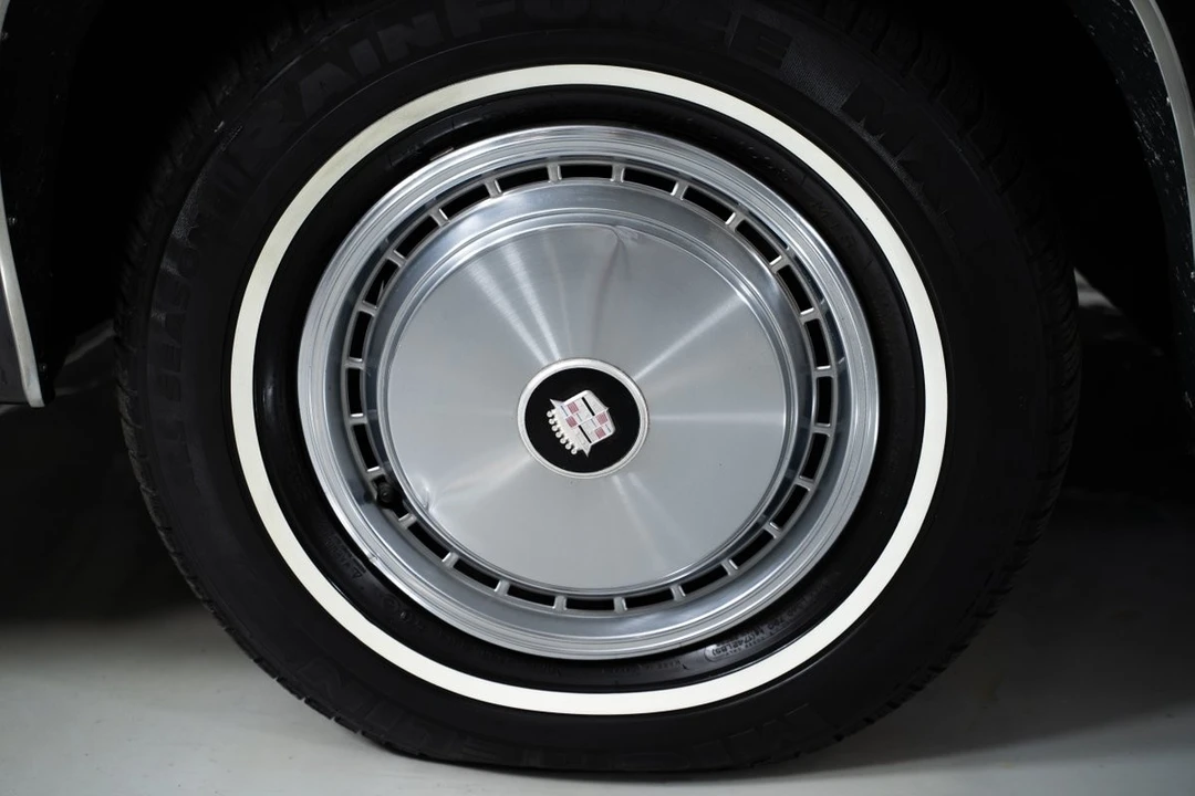 1977 Cadillac DeVille 5th Gen - Image 8 of 21