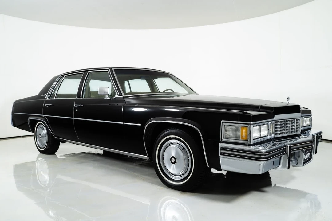1977 Cadillac DeVille 5th Gen - Image 17 of 21