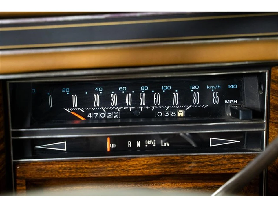 1977 Cadillac DeVille 5th Gen - Image 25 of 31