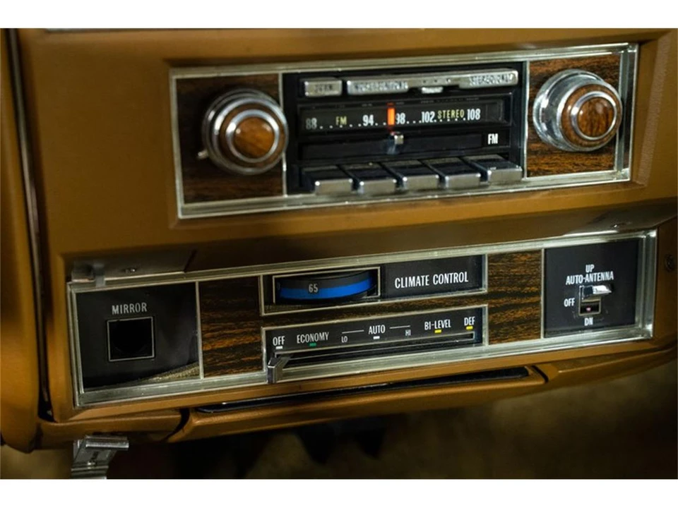 1977 Cadillac DeVille 5th Gen - Image 29 of 31