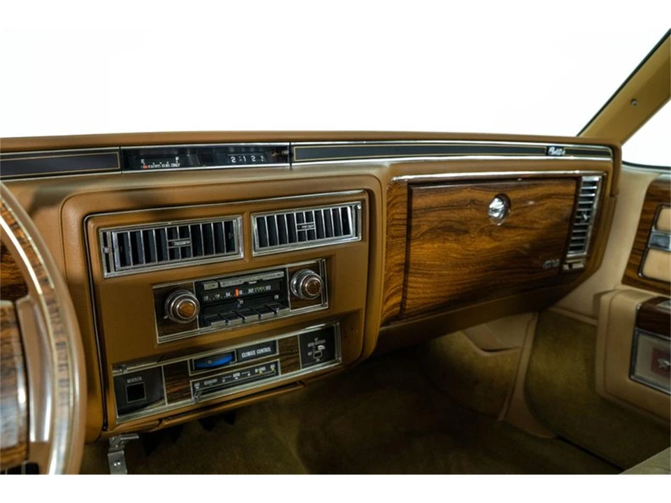 1977 Cadillac DeVille 5th Gen - Image 26 of 31