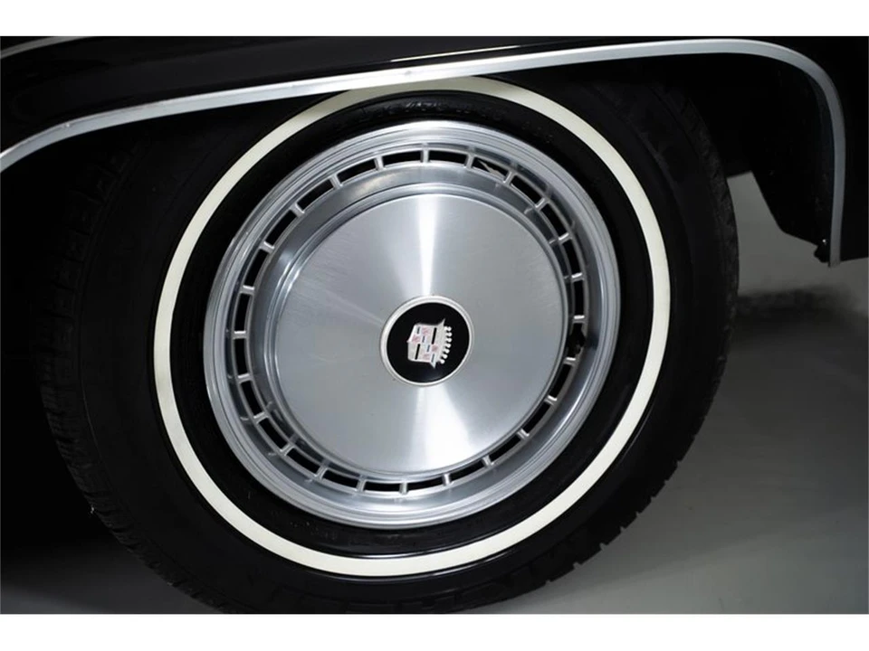 1977 Cadillac DeVille 5th Gen - Image 8 of 31