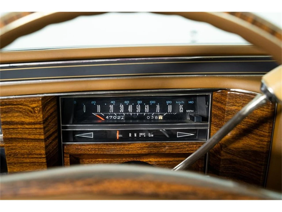 1977 Cadillac DeVille 5th Gen - Image 24 of 31