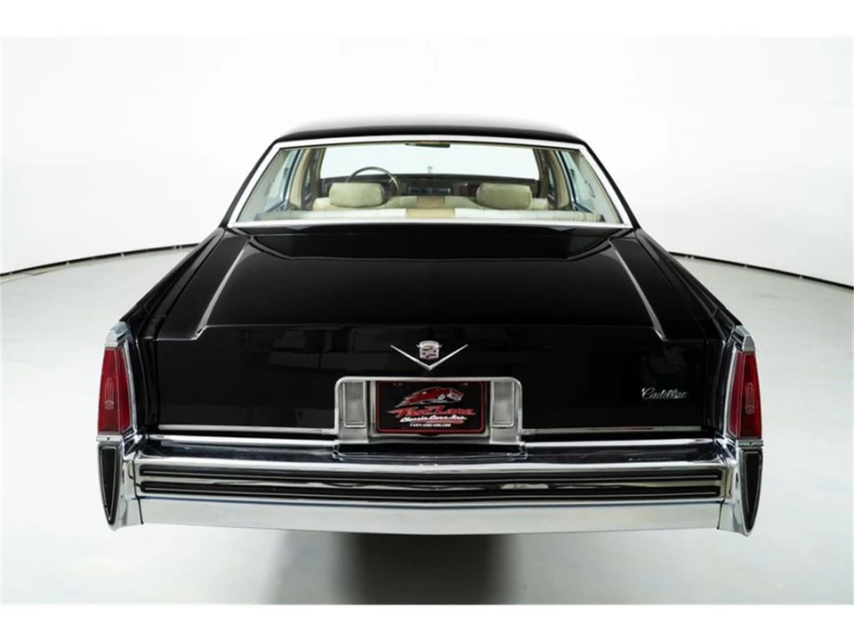 1977 Cadillac DeVille 5th Gen - Image 10 of 31