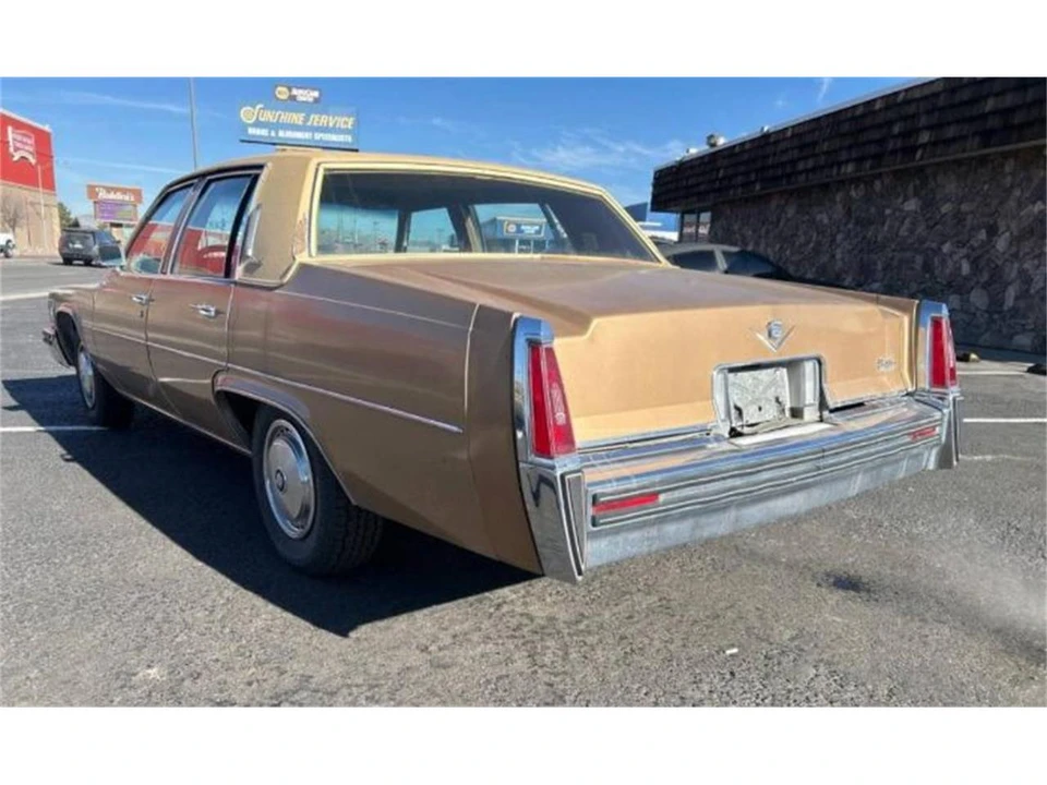 1977 Cadillac DeVille 5th Gen - Image 6 of 12