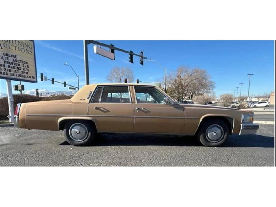 1977 Cadillac DeVille 5th Gen - Image 11 of 12