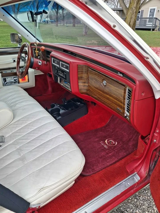 1977 Cadillac DeVille 5th Gen - Image 11 of 20
