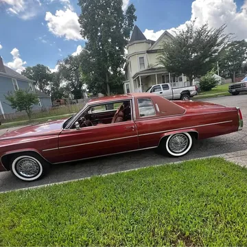 1977 Cadillac DeVille Coupe 2D