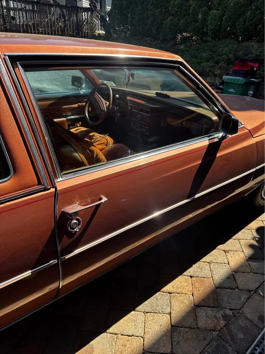1977 Cadillac DeVille 5th Gen - Image 12 of 14