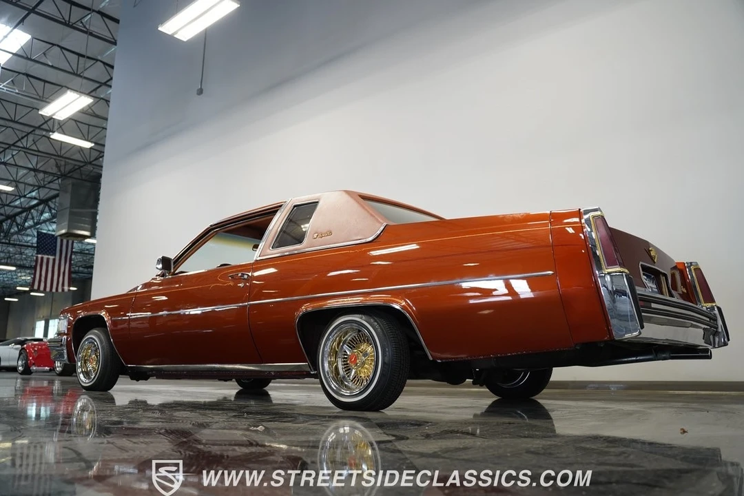 1977 Cadillac DeVille 5th Gen - Image 11 of 12