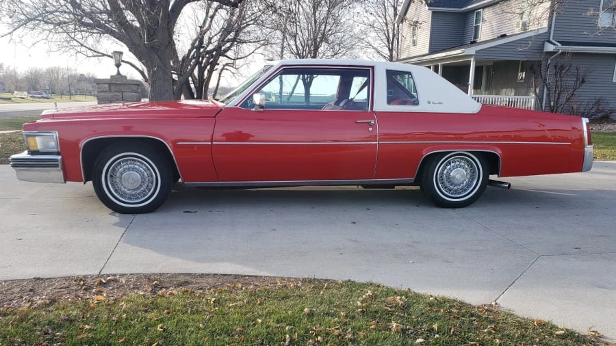 1977 Cadillac DeVille 5th Gen - Image 2 of 24