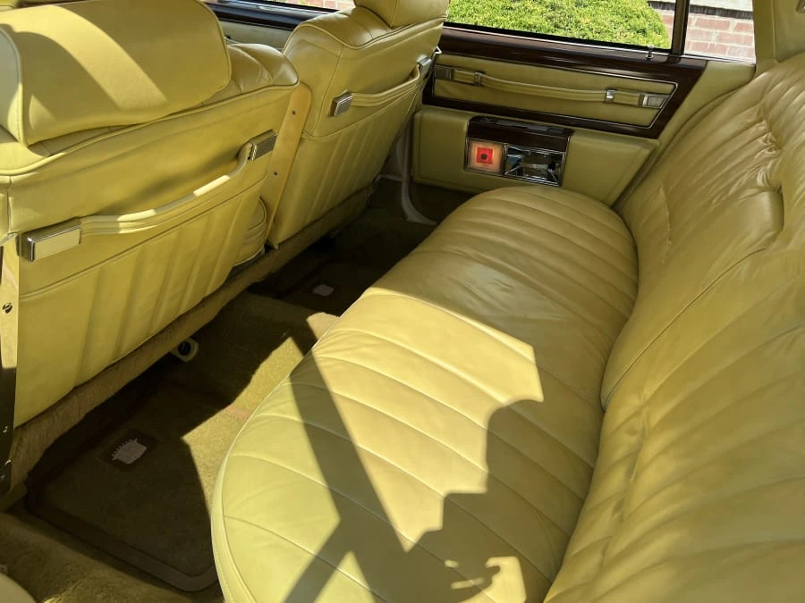 1977 Cadillac DeVille 5th Gen - Image 5 of 9