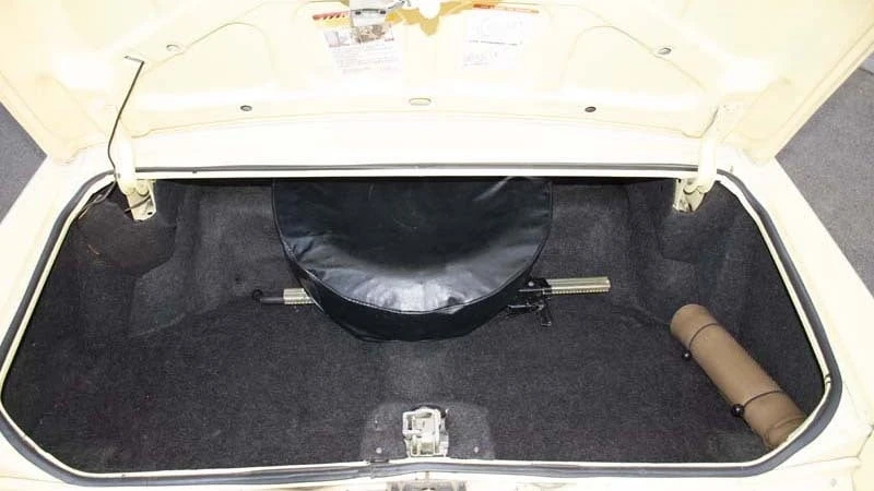 1977 Cadillac Eldorado 9th Gen - Image 16 of 26