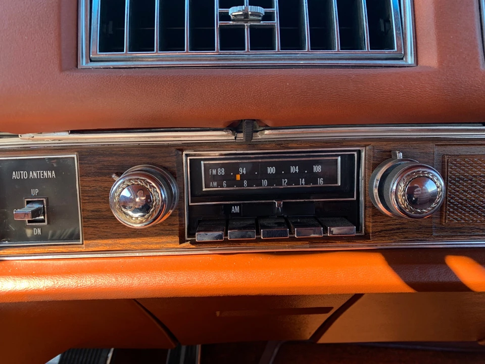 1977 Cadillac Eldorado 9th Gen - Image 25 of 31