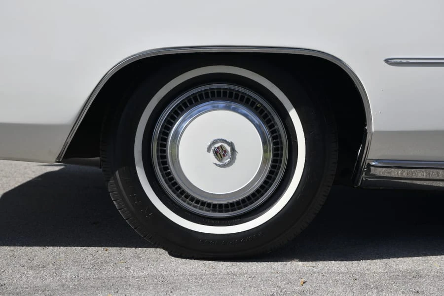 1977 Cadillac Eldorado 9th Gen - Image 10 of 31