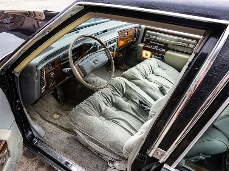 1977 Cadillac Fleetwood - Image 5 of 31