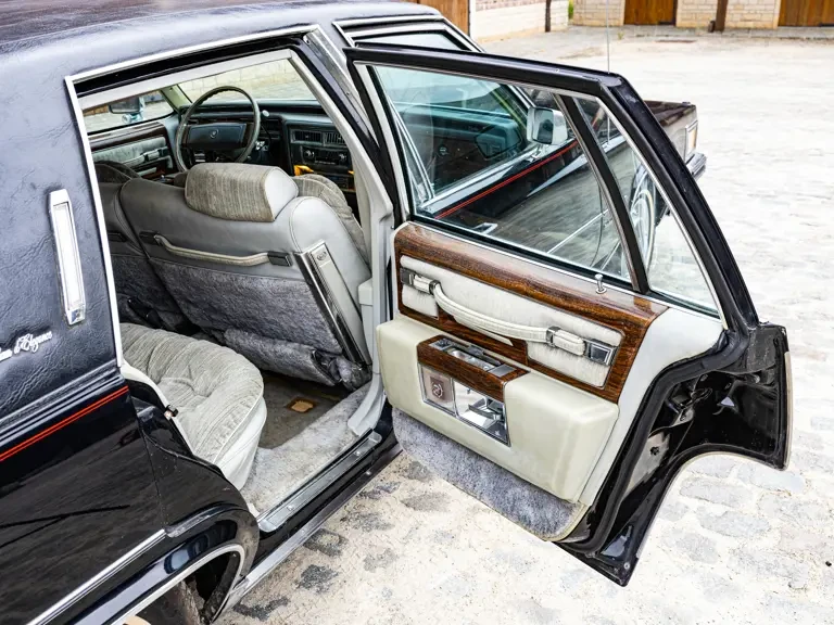 1977 Cadillac Fleetwood - Image 16 of 31
