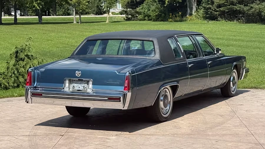 1977 Cadillac Fleetwood - Image 3 of 31