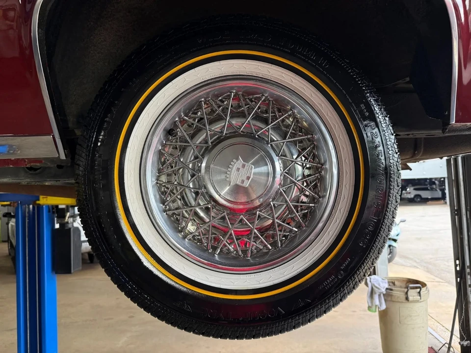 1977 Cadillac - Image 9 of 31
