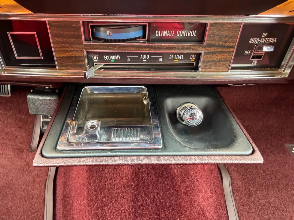 1977 Cadillac - Image 14 of 31