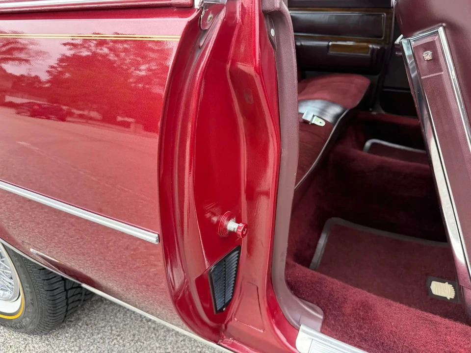 1977 Cadillac - Image 28 of 31