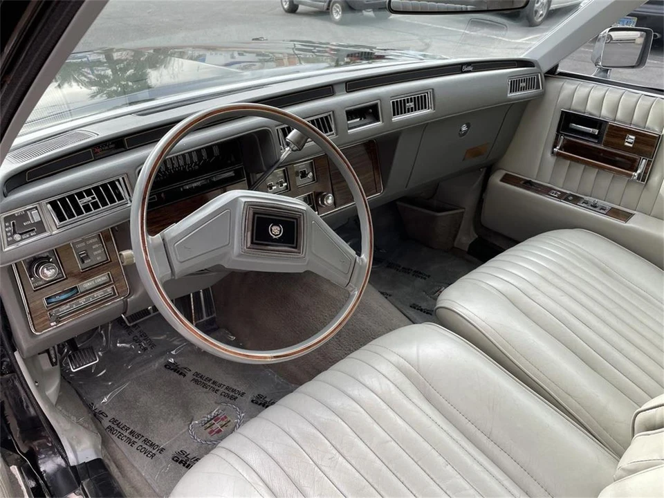 1977 Cadillac - Image 14 of 31