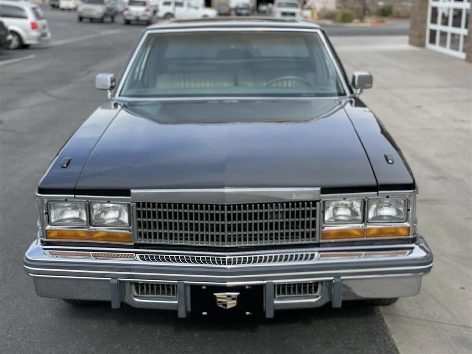 1977 Cadillac - Image 11 of 31