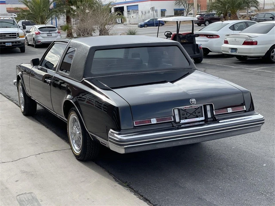 1977 Cadillac - Image 7 of 31
