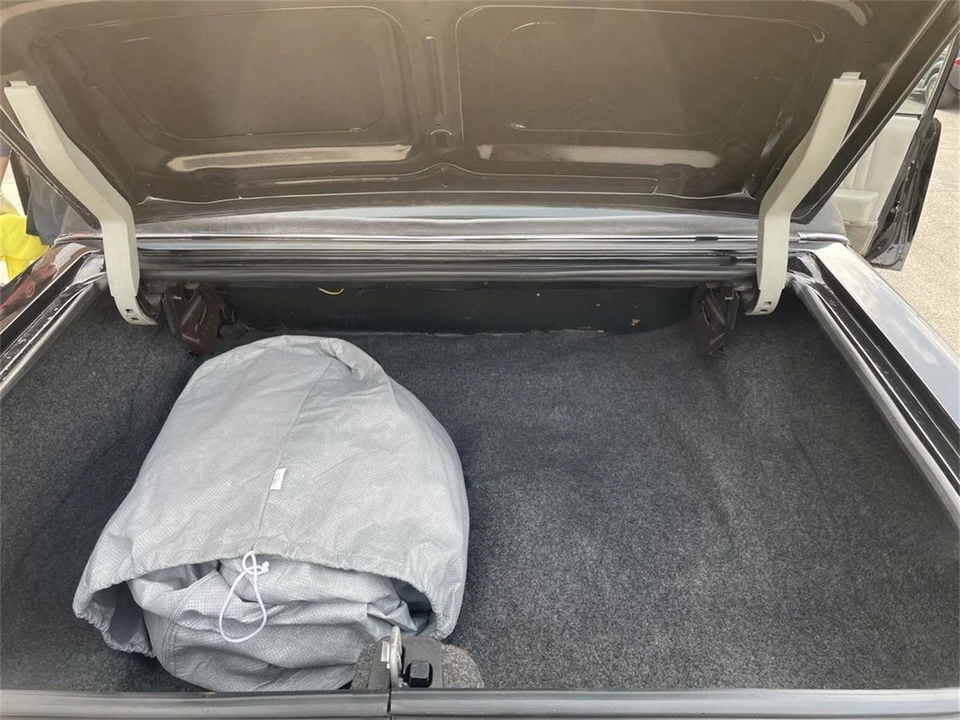 1977 Cadillac - Image 25 of 31
