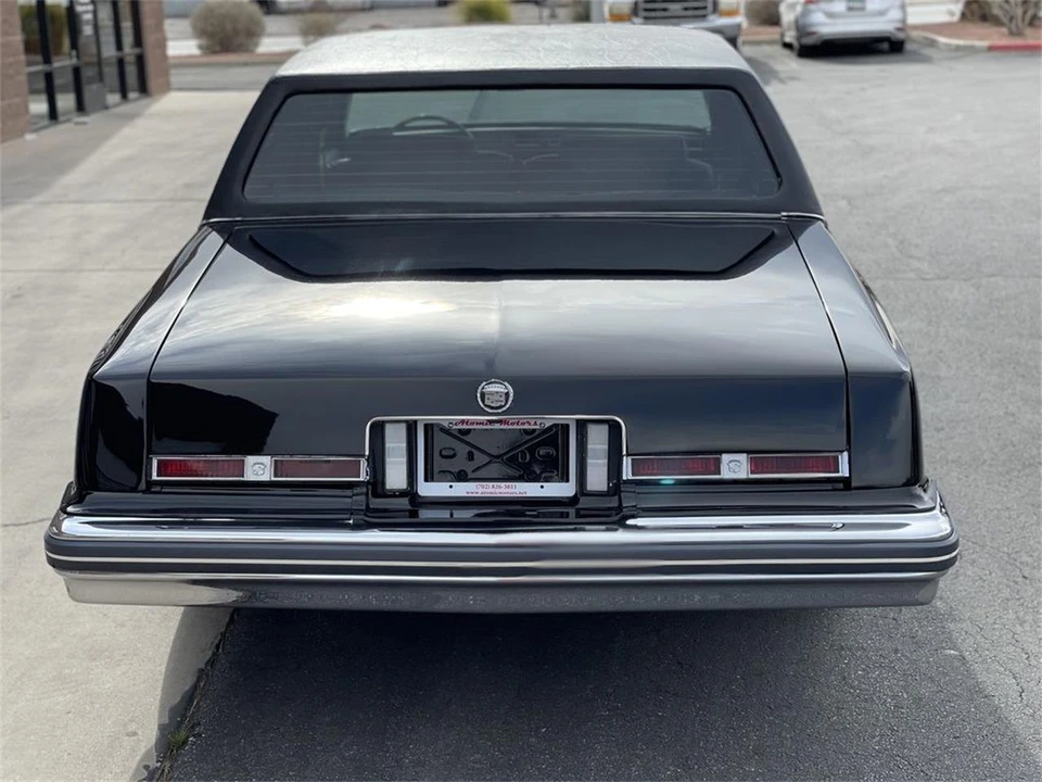 1977 Cadillac - Image 6 of 31