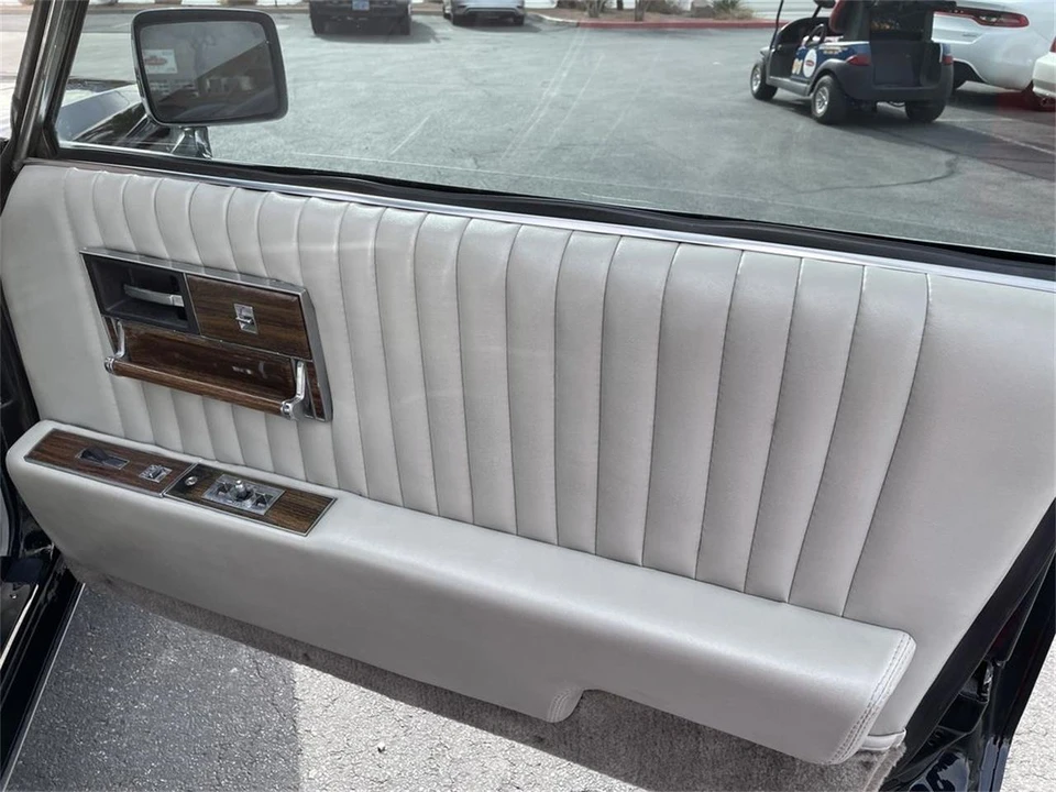 1977 Cadillac - Image 22 of 31